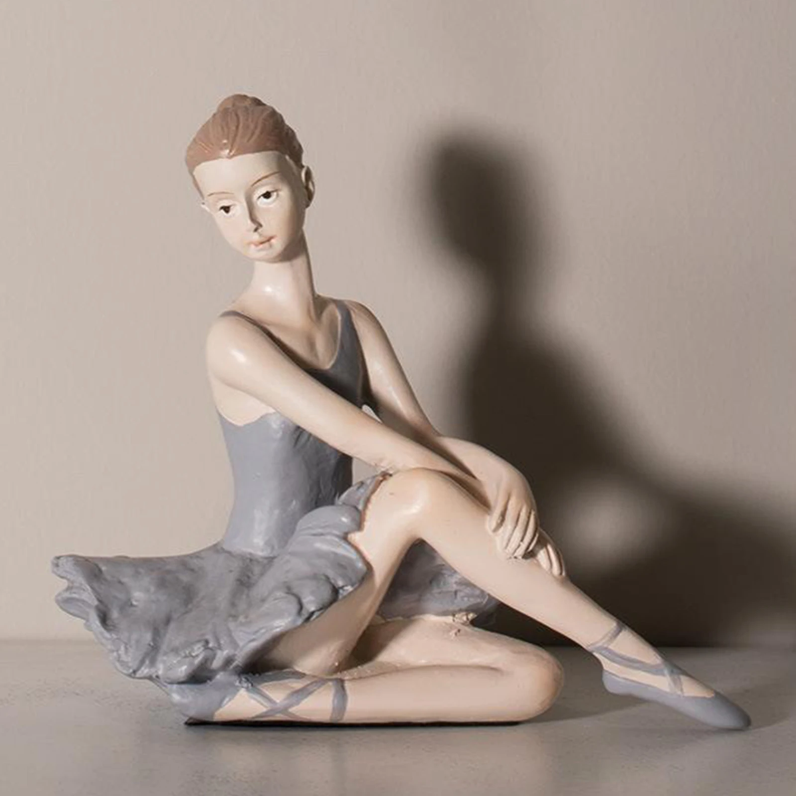 Resin Elegant Figurine Ballerina Ballet Dancer Desktop Ornament Statue Dancing Girl Figurine Statue