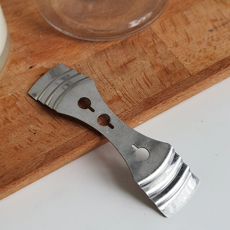 Description Picture 5 of itemCandle Making Tool Handmade DIY Aromatherapy Candles Accessories Stainless Steel Soy Wax Core Holder Candle Wick Support Shelf