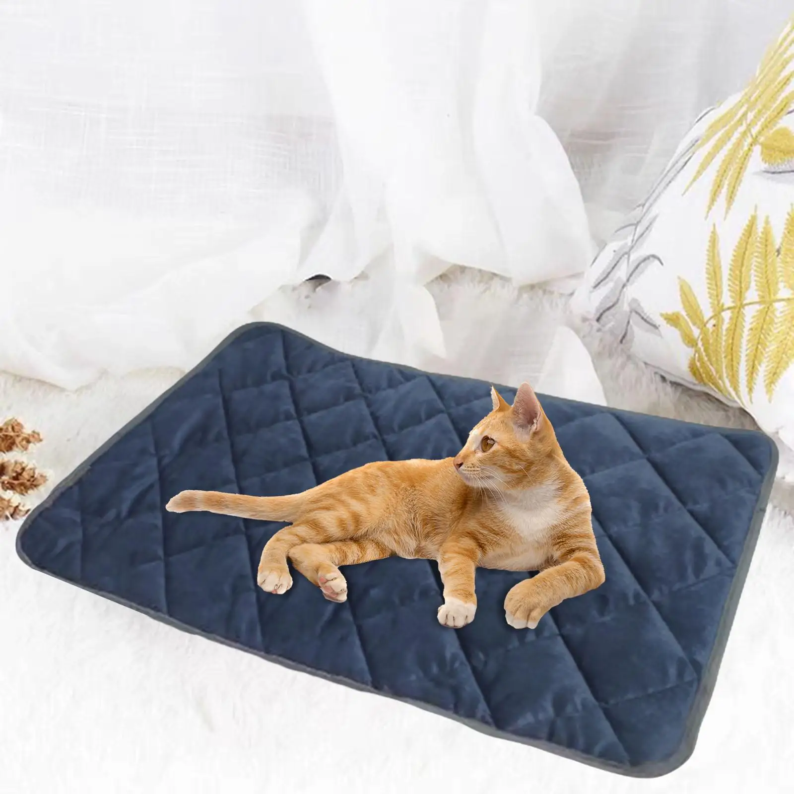 Self Heating Pets Pad Cats Dogs Soft Indoor Non Slip Bottom Self Warming Mat