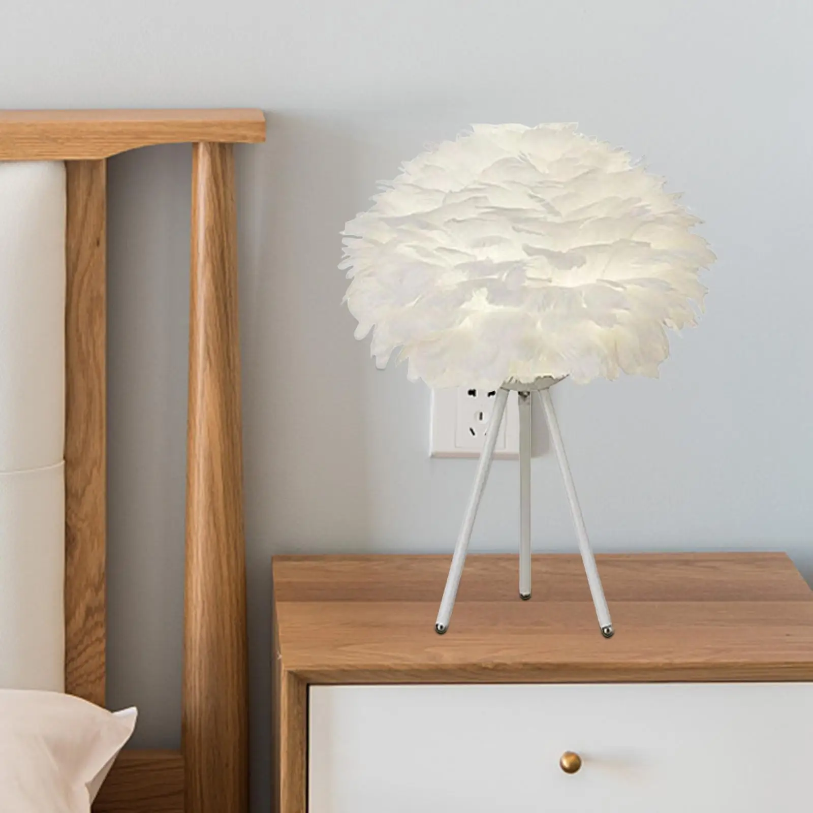Nordic LED Feather Table Lamp Desk Light Bedside Lamps for Bedroom Bar Decor
