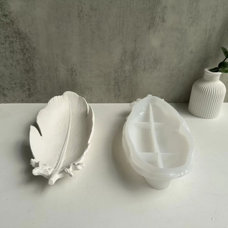 Description Picture 4 of itemFeather Plate Silicone Mold Feather Wing Storage Box Mold Jewelry Decoration Storage Plate Drip Mould Candle Tray Gypsum Mould