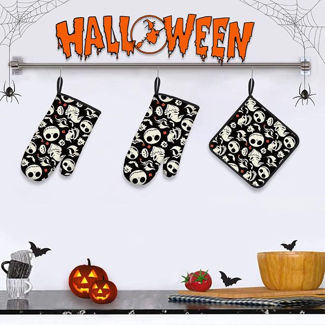 Christmas Gift for Mom Women Nightmare Halloween Kitchen Decorations  Cooking Utensils Set - Wooden Cooking Spoons with Apron Oven Mitt Potholder  