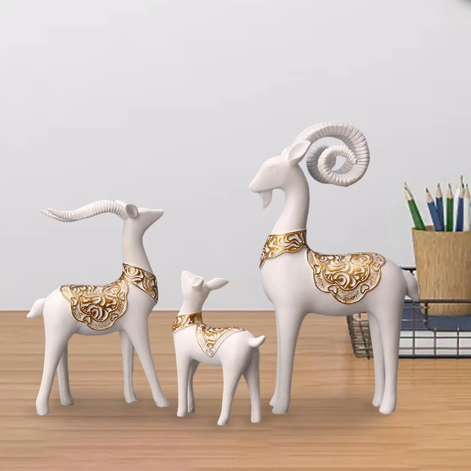 3Pcs Antelope Sculptures Standing Statue Animal Desktop Ornament for Cabinet