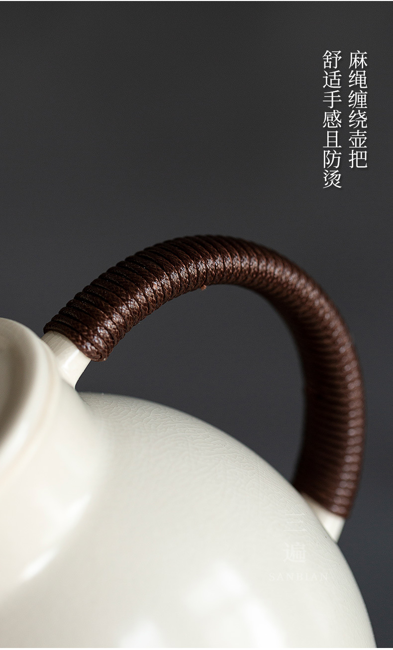 Chubby Clay Pot_07.jpg