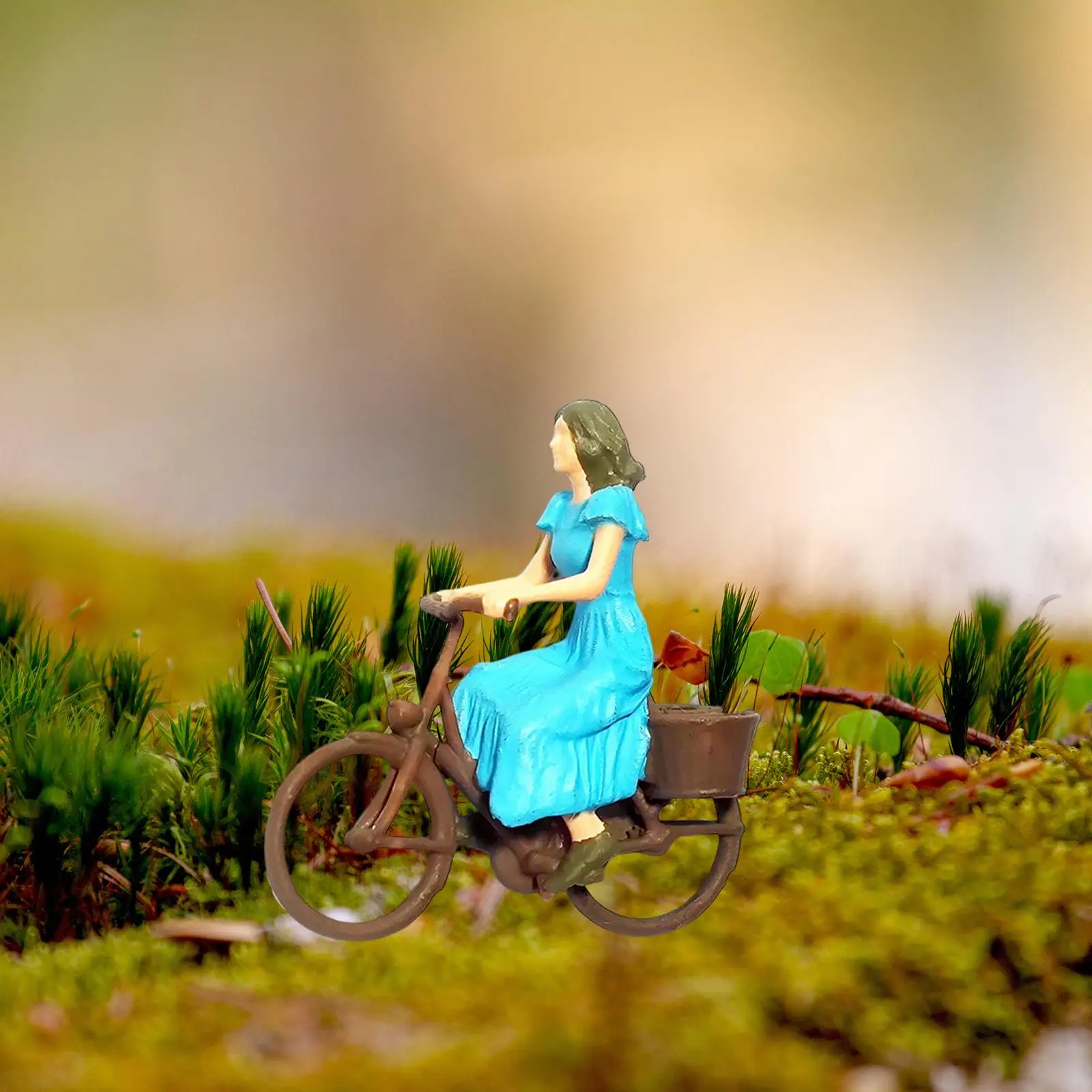 Resin 1/87 Scale Cyclist Figures Ornament Tiny People for Dollhouse Layout