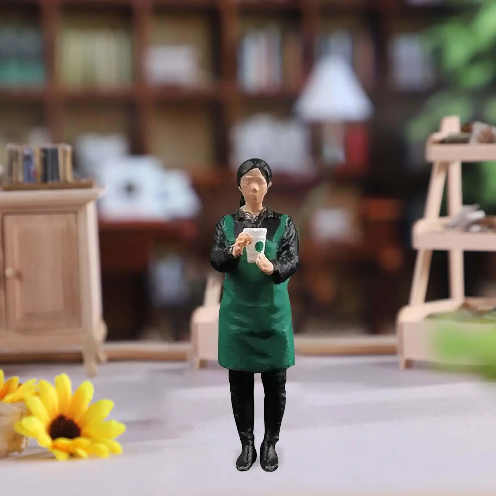 1:64 Coffee Salesperson Figure Train Railway Miniature Fairy Garden DIY Projects Scene Collections S Scale Street Ornaments