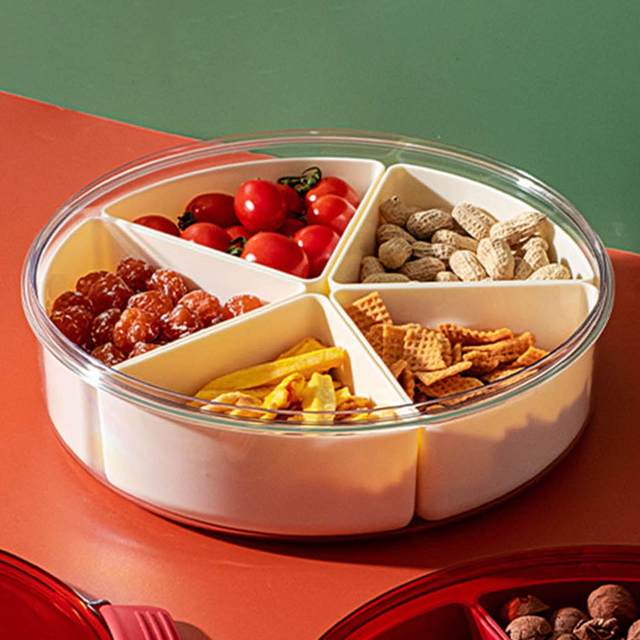 Snacks Go Round Tupperware Container