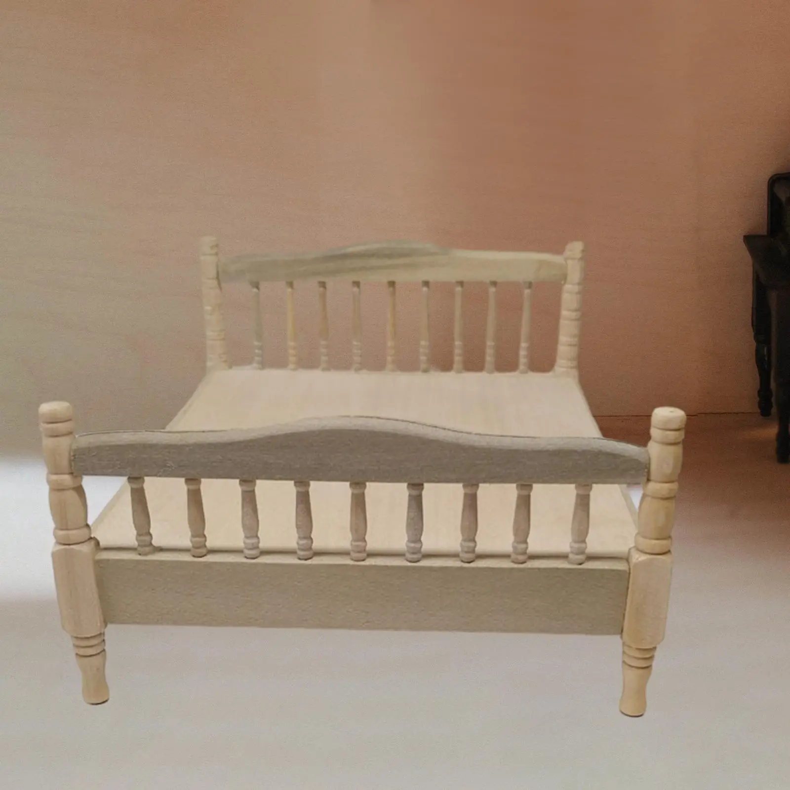 1:12 European Double Bed Model, Miniature Bedroom Furniture Scenes, Wooden Mini Bed, Wooden Bed Model for DIY Scenery