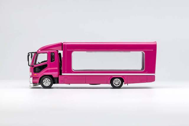 GCD 1:64 Mit Fuso Fighter 2017 Mk2 Outriggers Raised Truck