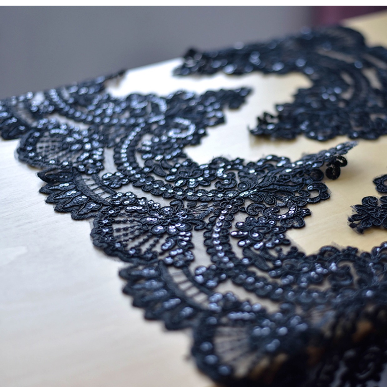 Description Picture 6 of itemMultiple Colors Can Be Selected for Custom Sequin Border Lace Trimming DIY Headdress Wedding Dress Decorative Tablecloth RS4119