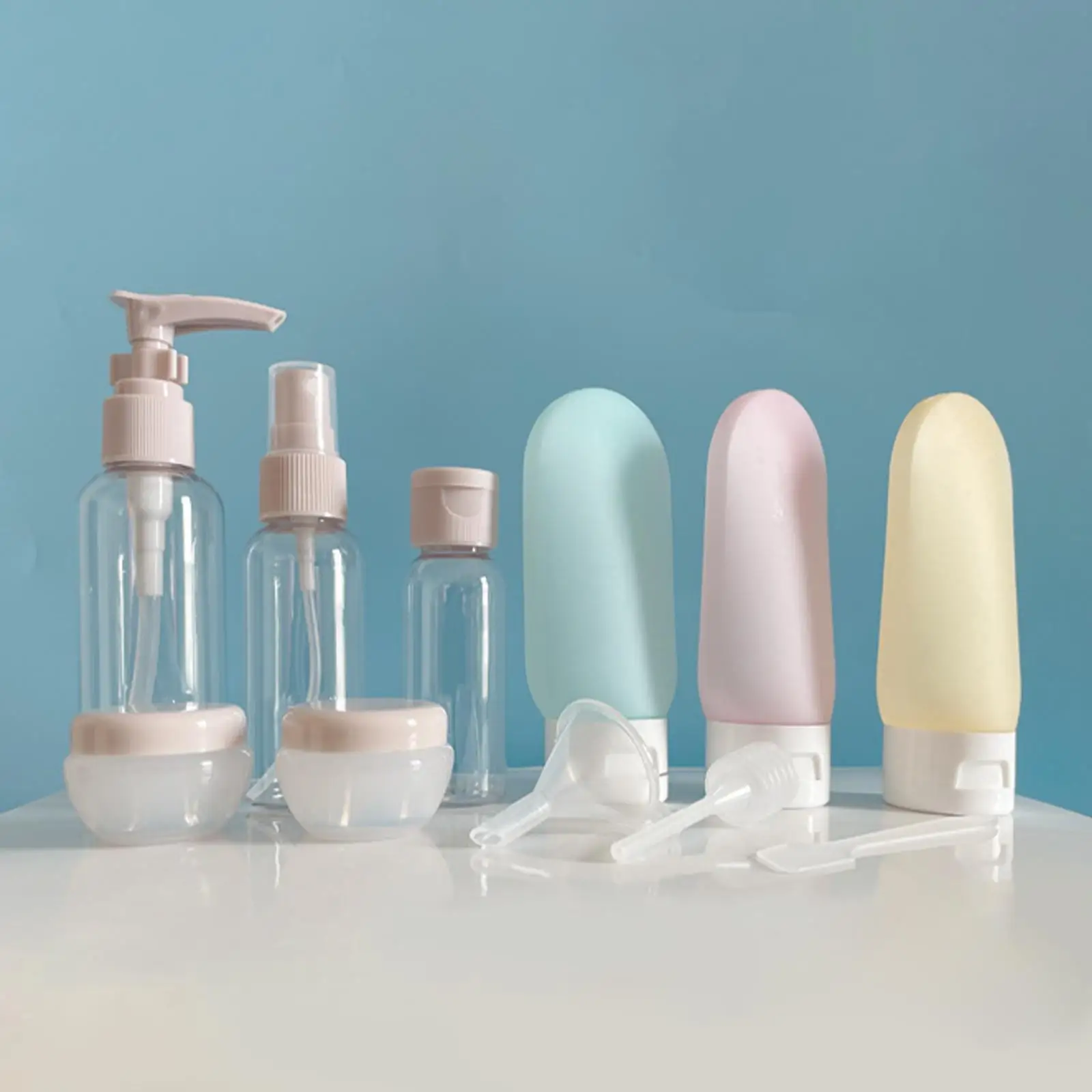 Squeezable Travel Accessories Shampoo Liquid Accessories Makeup Refillable Toiletries Set child Female