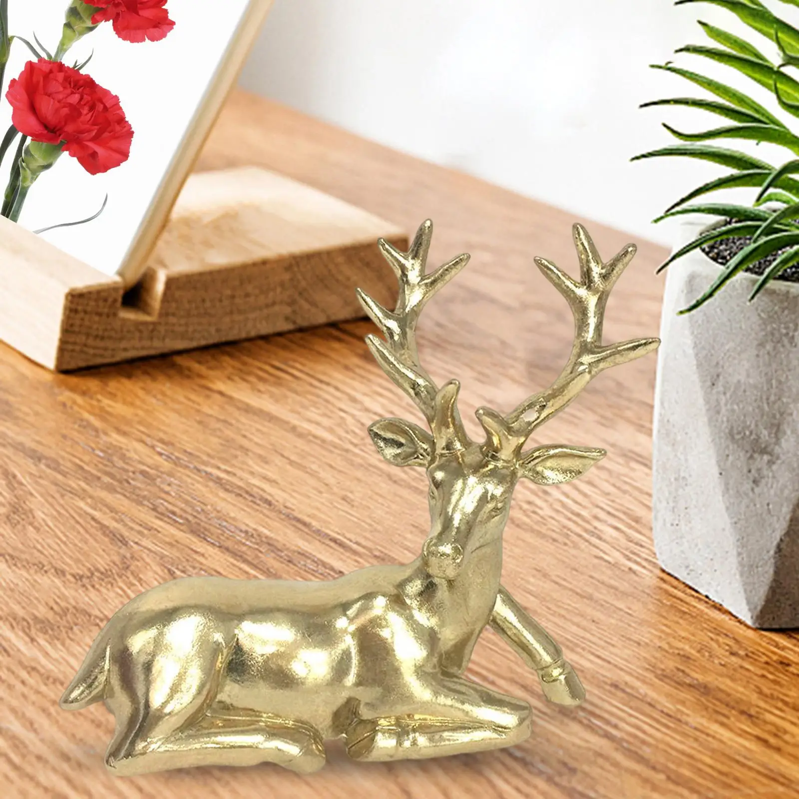 Modern Deer Statue Reindeer Figurine Animal Elk Sculpture Collection Ornament