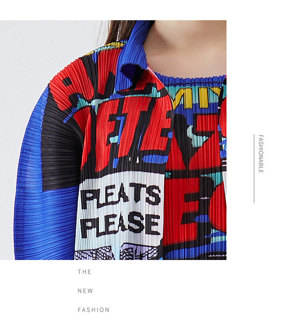 PLEATS PLEASE 3D Art DNA Graphics カットソー