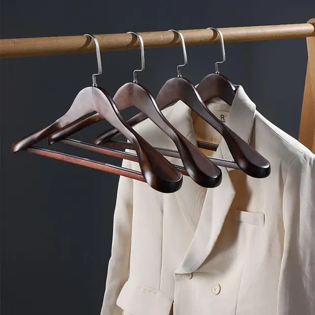 Foldable Wide Shoulder Clothes Hanger – Bandanaf Store