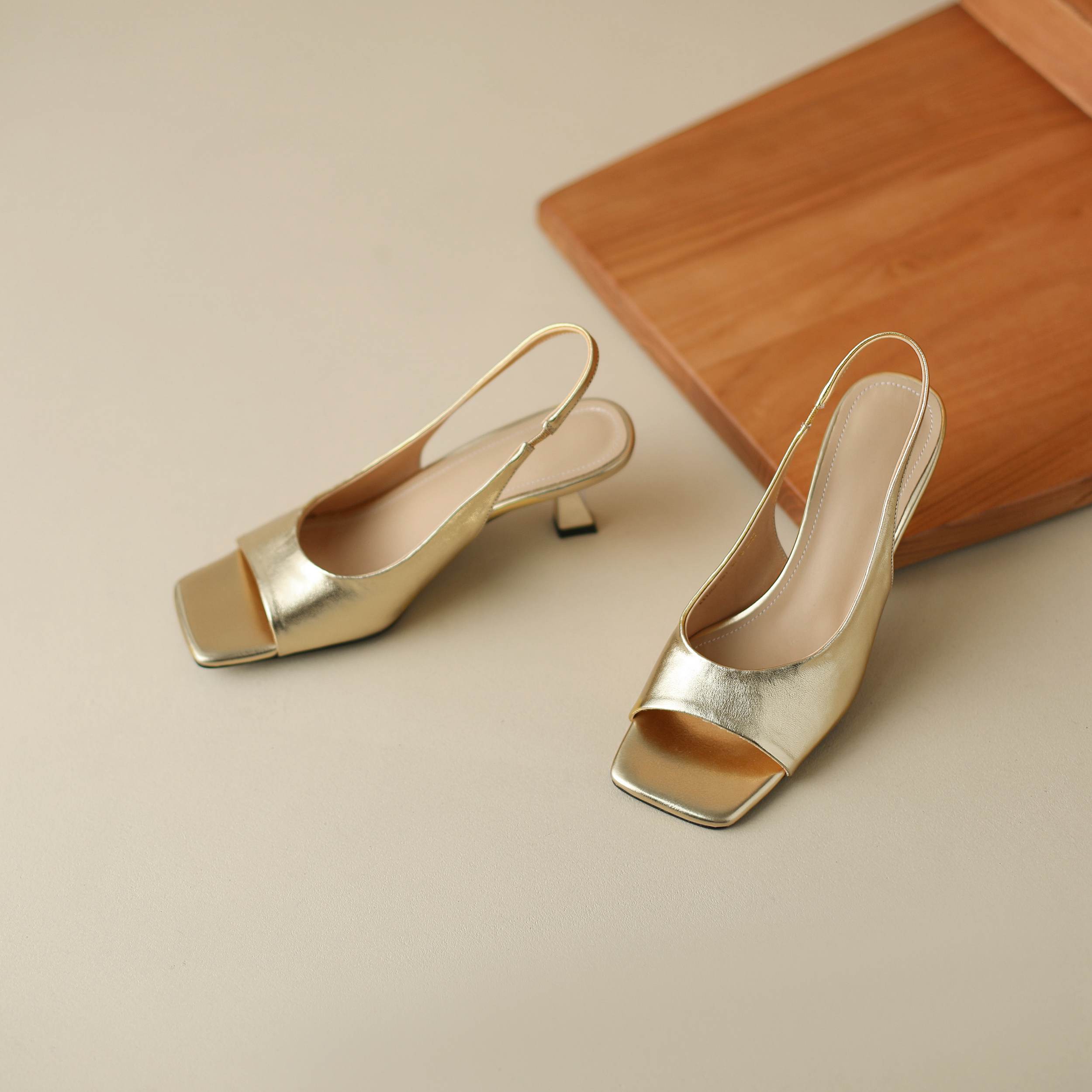 Krazing Pot Cow Leather Slip On Slingback Silver Color Peep Toe Summer Shoes Preppy Style Gorgeous Thin High Heels Sandals Women