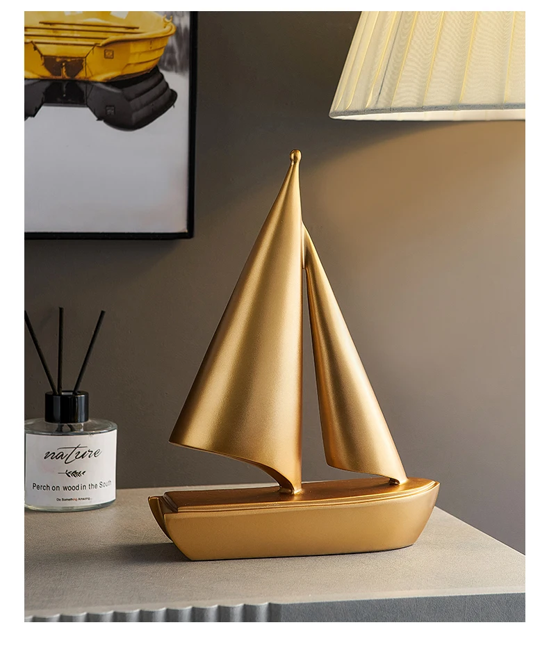 Luxury Golden Sailing Crafts Figurines Interior Extravagance Home Room Office Desk Decor TV Cabinet Decor Resin Sculpture Gifts