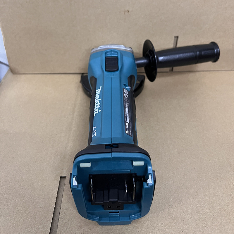 Makita shop dga 402