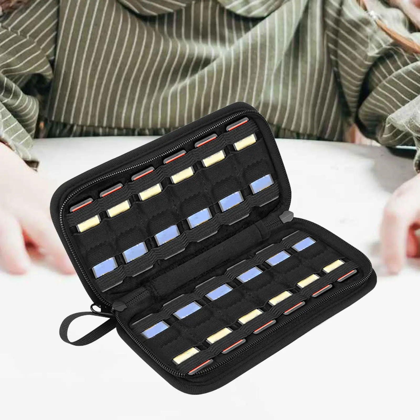Game Card Carrying Case Wear Resistance Compact Portable Durable Game Card Travel Carry Case with 24 Games Slots Card Pouch Case