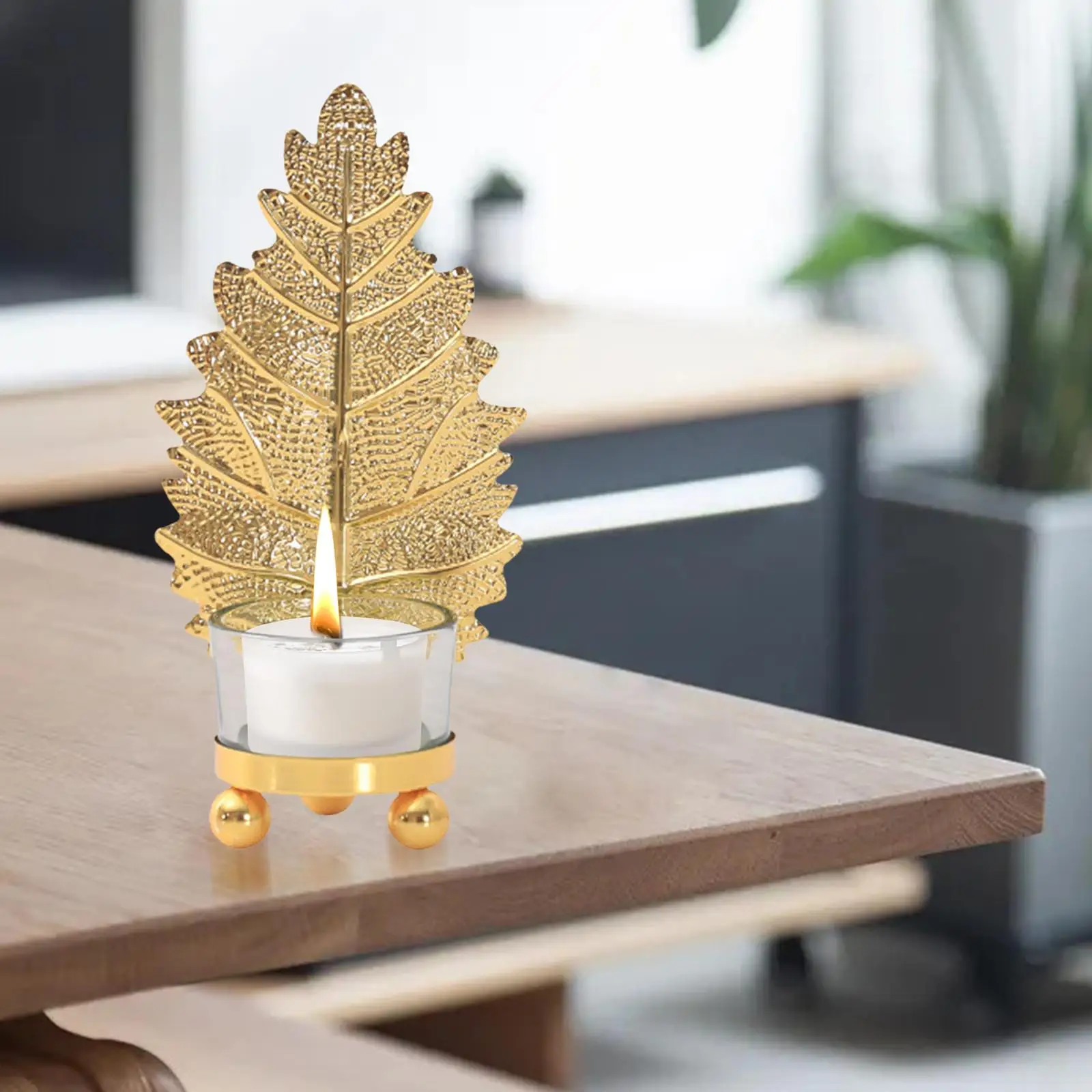Leaf Design Candle Holder Stand Candlestick Stand for Restaurant Home Decor Ornament