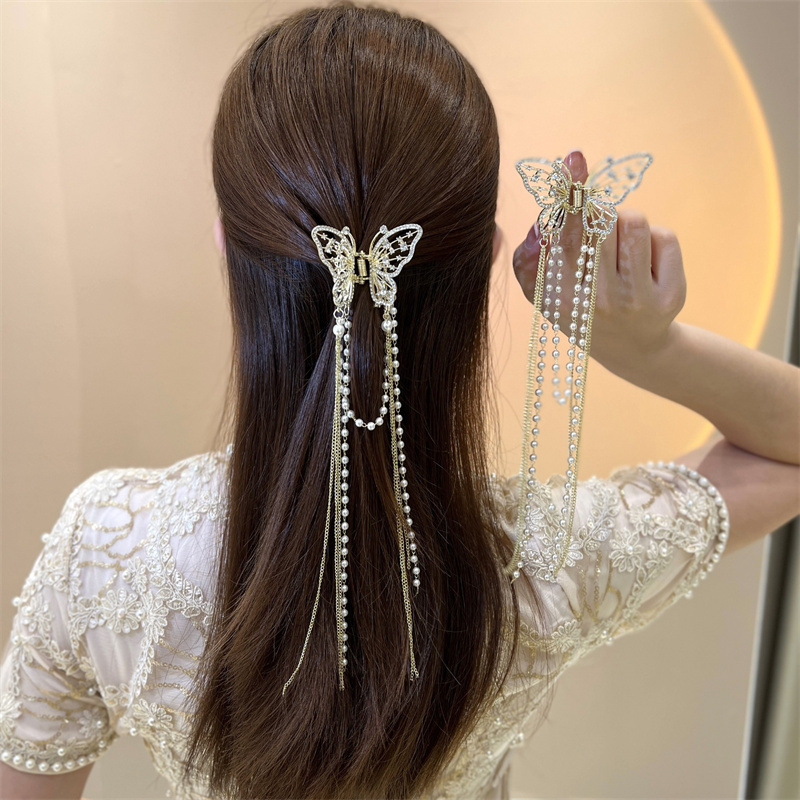 Best of Exquisite Rhinestone Butterfly Fringe Hair Claw Korean New Ponytail Braid Pearl Clip Girl Crab Metal Headdress Gift Reviews & Tips