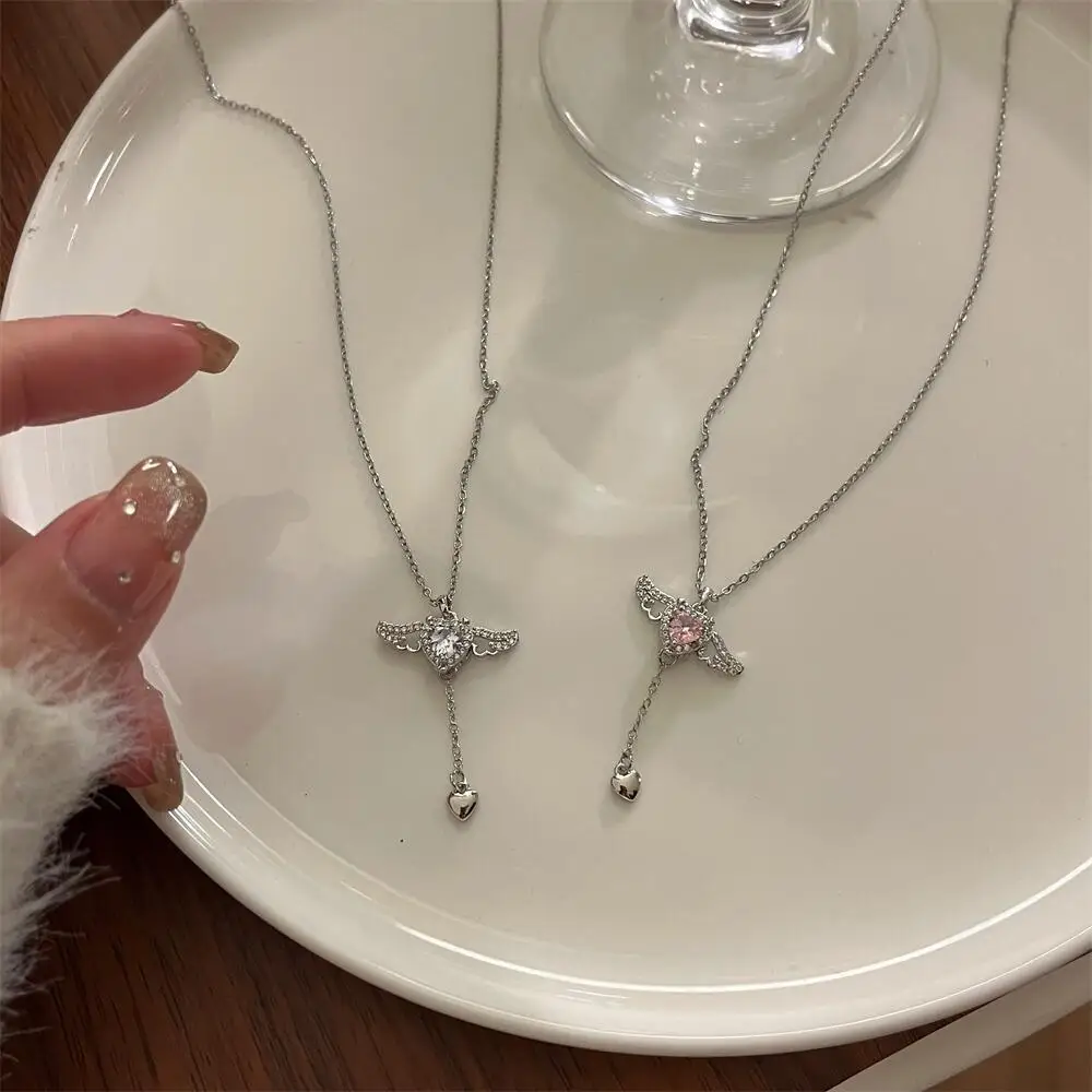 Crystal Angel Wings Heart Pendant Necklaces Ladies Girl Simple Y2K Pink White Zircon Love Elegant Necklace Women Jewelry 2023