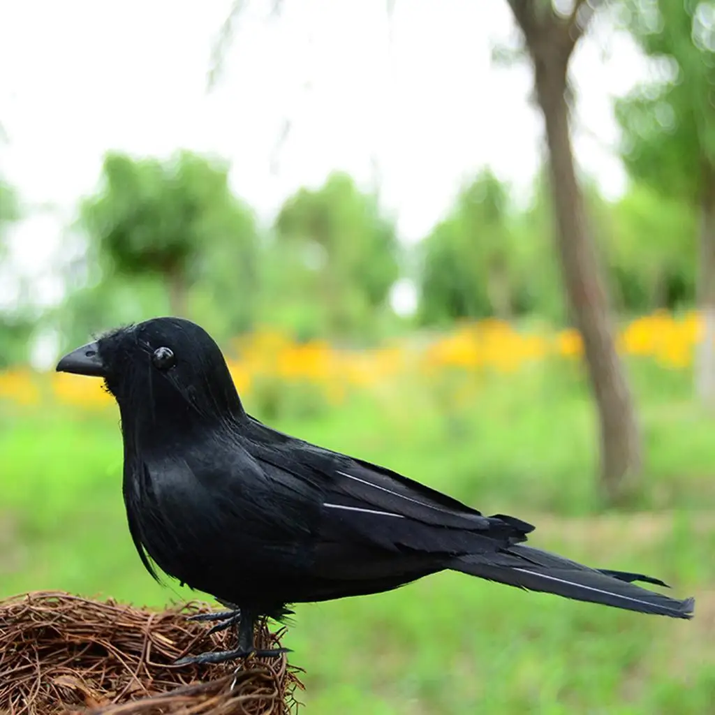 Simulated Crow Statue Lifelike Bird Raven Sculpture Home Garden Yard Decor