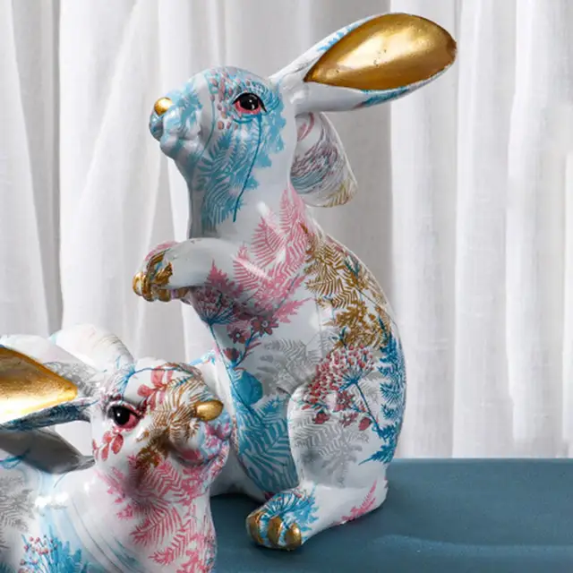 Compra online de Mini Rabbit Figurines DIY Coelho adorável decorativo  vívido realista equitação cenoura coelho estátua Home Decor