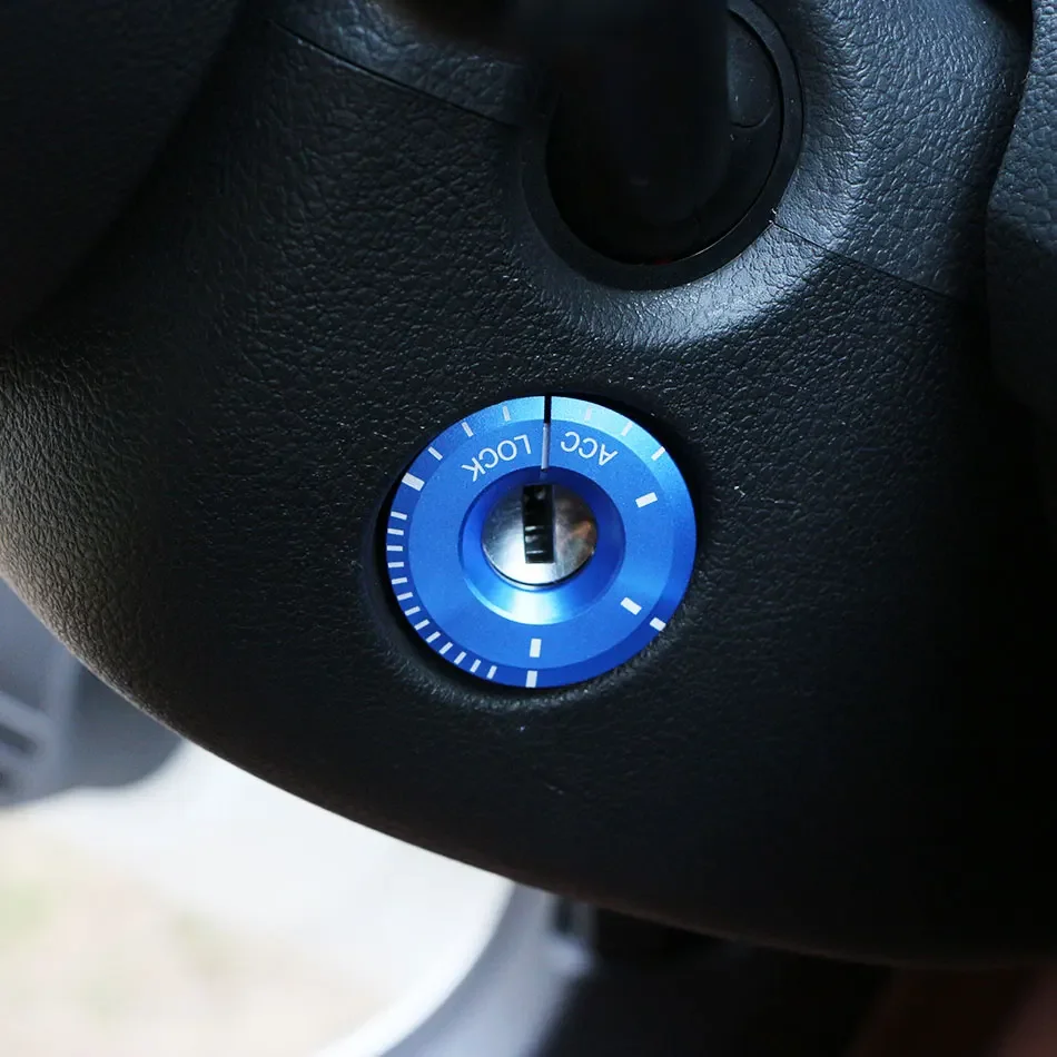 Acabado decorativo en color para personalizar el interior del coche