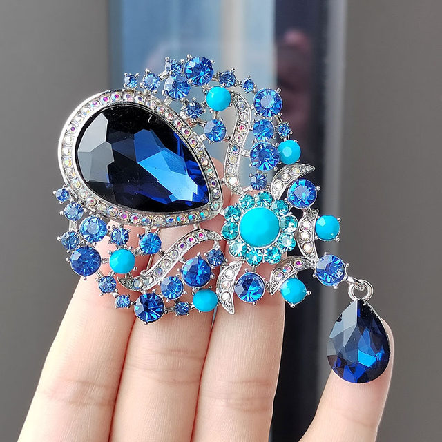  Rhinestone Teardrop Brooch Pin for Women Girls Fashion Colorful  Crystals Blue Big CZ Waterdrop Brooches Lapel Pins Delicate Dress  Accessories Birthday Wedding Mother's Day Jewelry Gift: Clothing, Shoes &  Jewelry