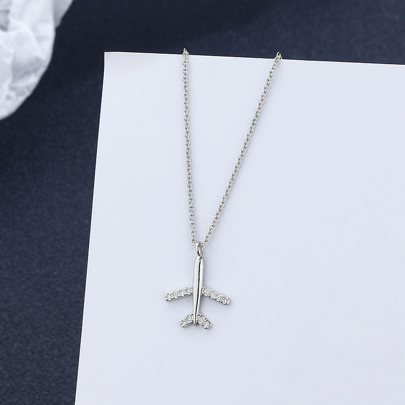 A Girl'\u0026baby Zircon Plane Airplane 