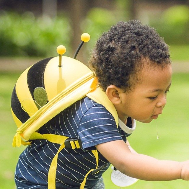 Baby hotsell backpack reins