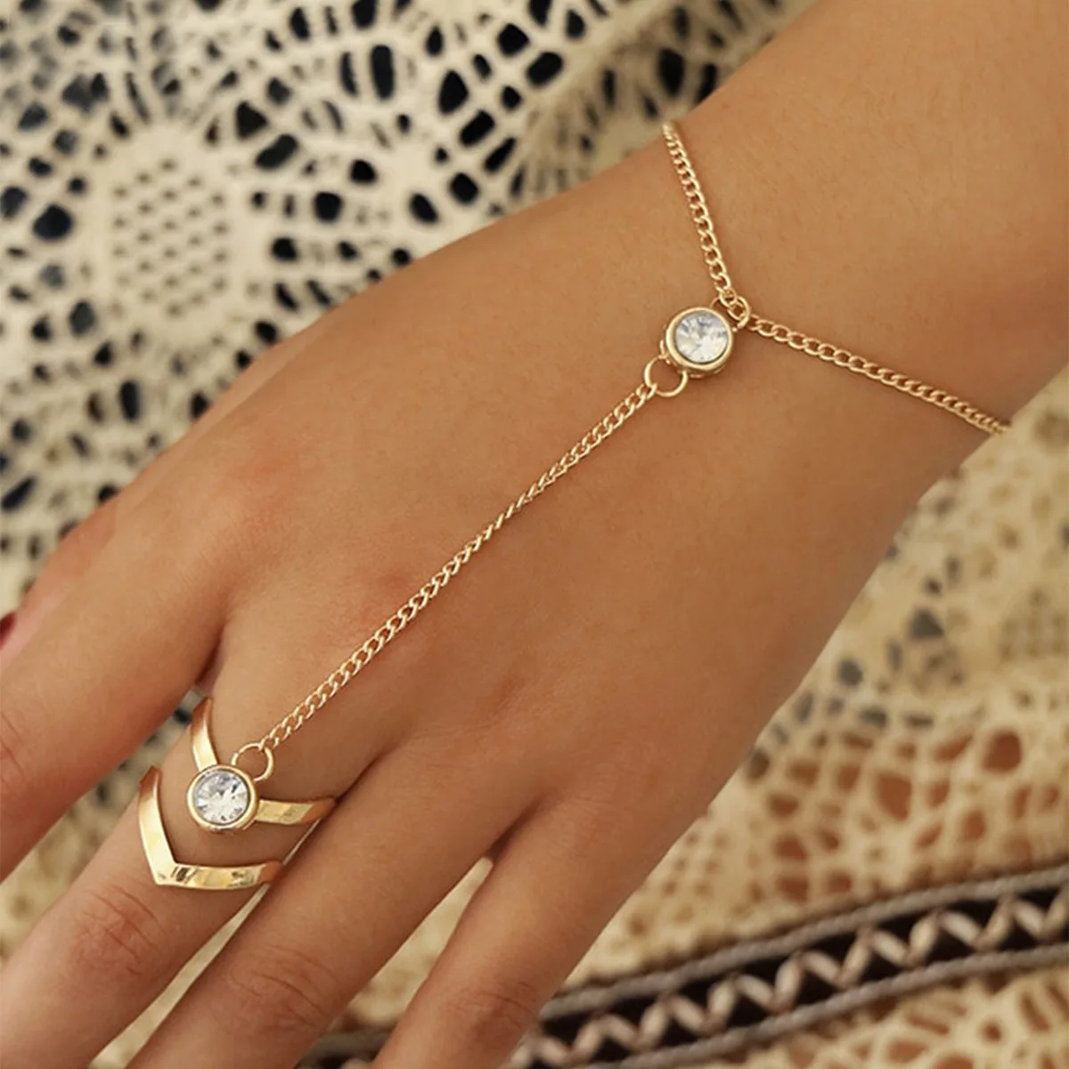 Богемные украшения на руку, браслет-цепочка, кольцо на палец со стрелками для женщин, металлические цепочки с кристаллами, жгуты для рук, ювелирные изделия в подарок