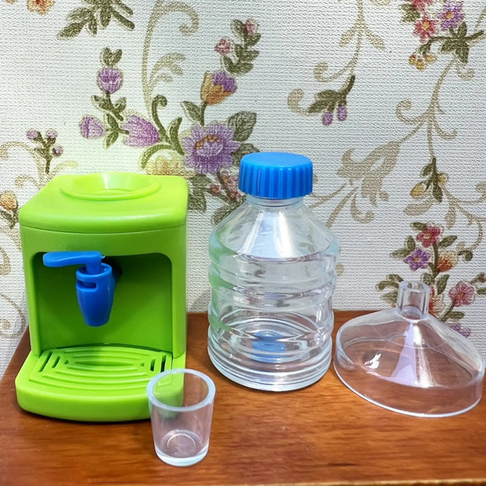 Mini Drinking life Scene with Bottle Cup Funnel Kitchen Living Room Furniture 1:12 Dollhouse Water Dispenser Decoration