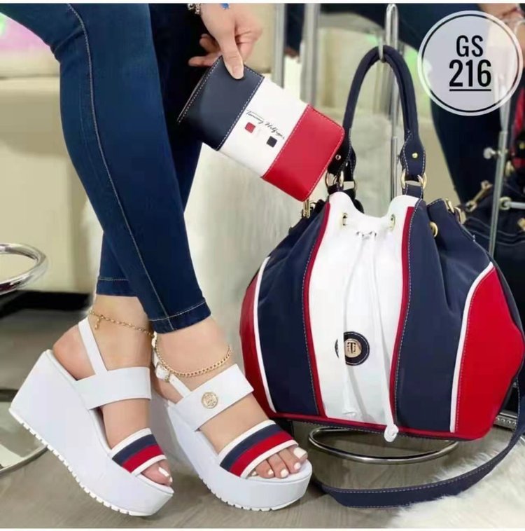 New 2022 Women Flat Sandals Summer Peep Toe New Plus Size Female Shoes Solid Color Backstrap Comfortable Casual Women's Sandals