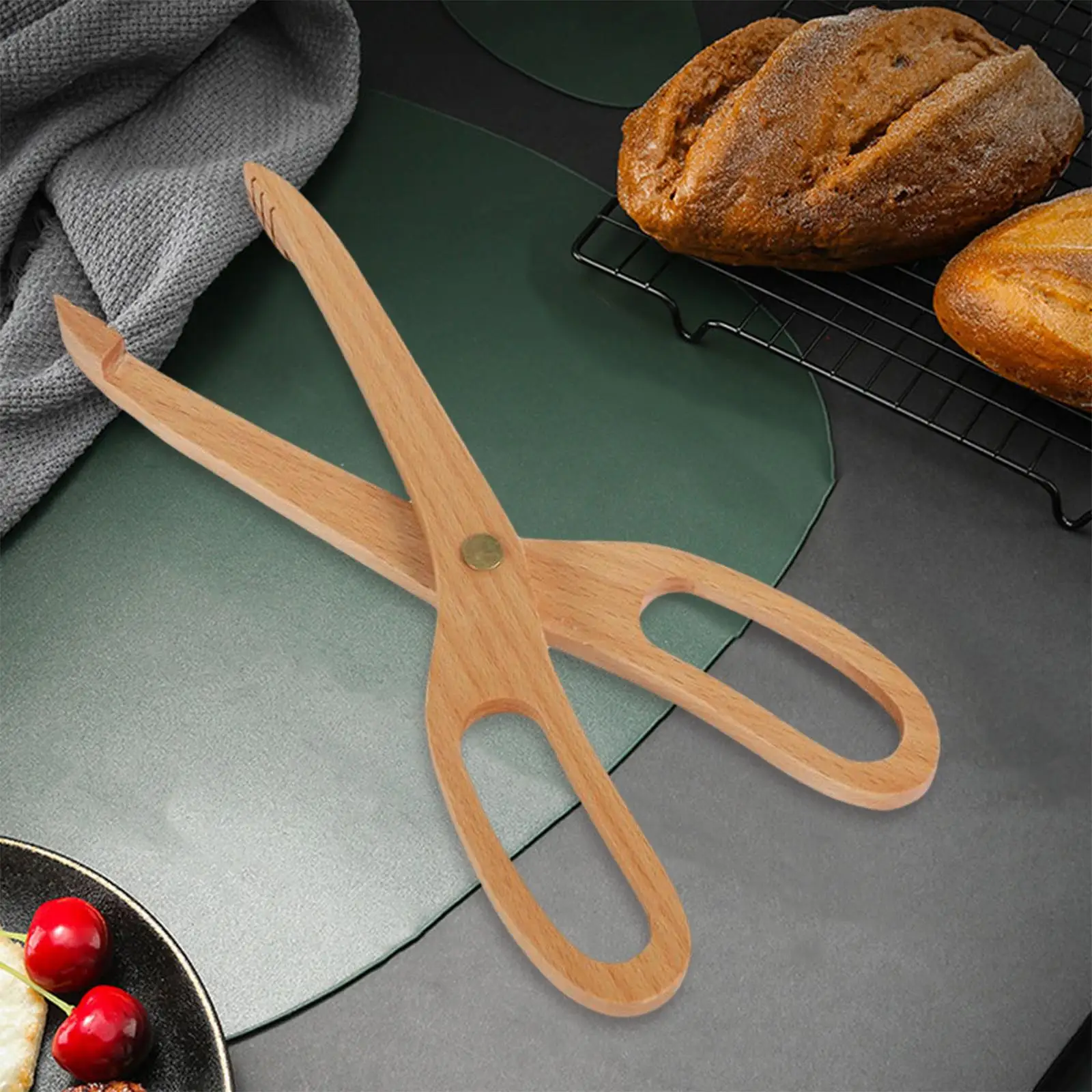 Scissor Type Wooden Kitchen Tongs Heavy Duty Nonstick Non Slip Food Clamp Salad Server Toaster Tongs for Cooking BBQ Baking