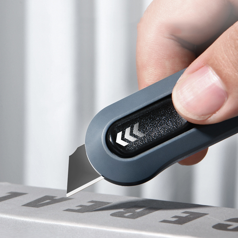 Deli Home Mini-Allzweckmesser mit automatischer Einziehung, vorne, selbstsichernd, kleiner Taschen-Boxschneider, Couteau-Kunstbedarf, Schule, Schreibwaren, Informationen – Detail 4