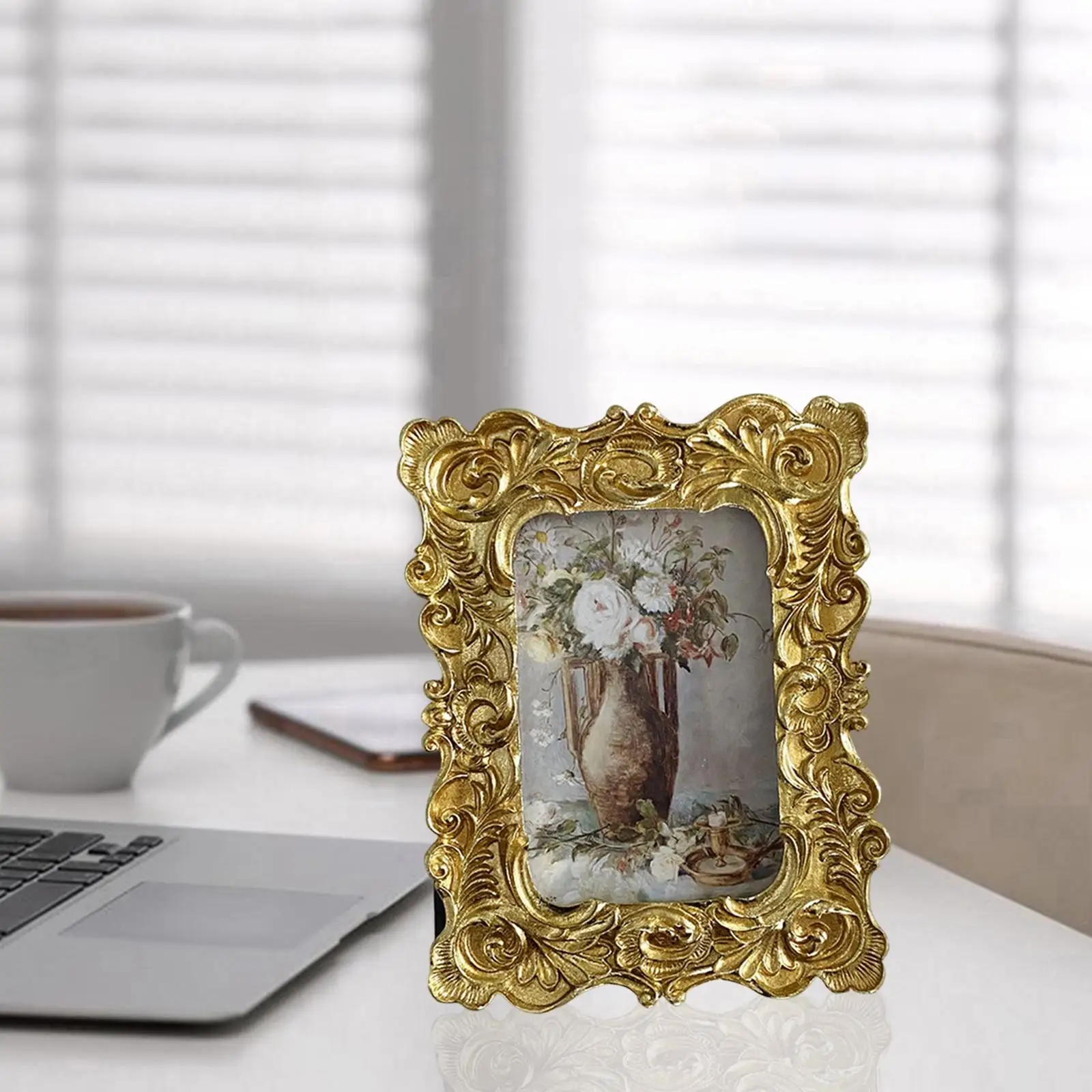 Vintage Style Photo Frame Photo Holder Ornament Embossed Elegant for Hotel Collectible Living Room Anniversary Home Decoration