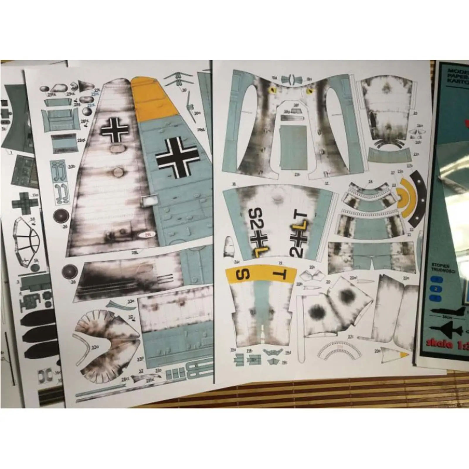 1/33 3D Bomber Fighter Assemble Paper Model Kit Building Papercraft DIY Assemble for Children Tabletop Decor