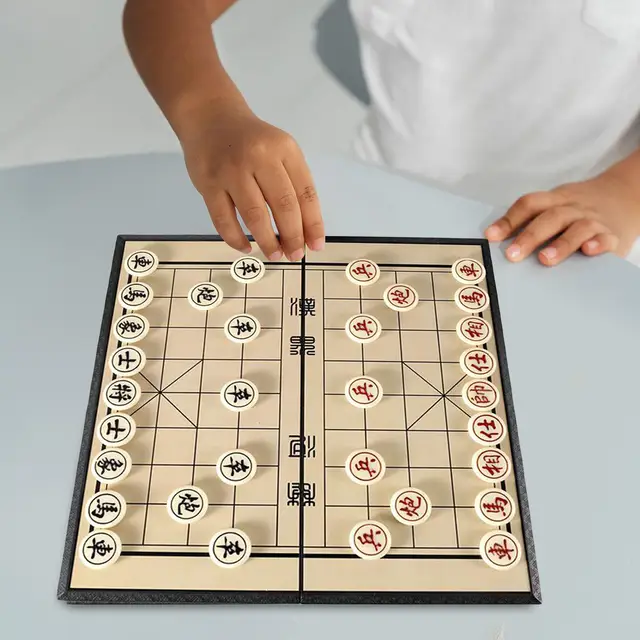 Madeira educacional xadrez chinês, & habilidade praticando jogos