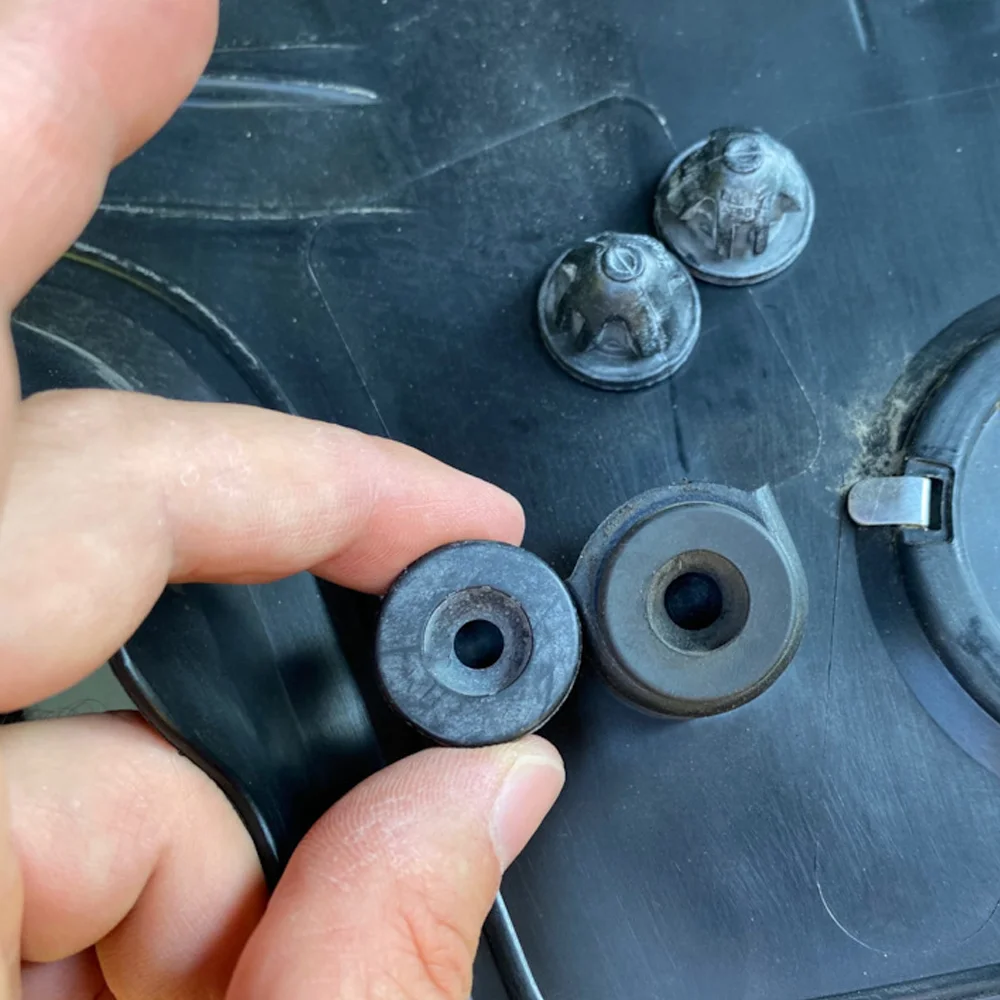 Piezas de goma para el montaje de la cubierta del motor
