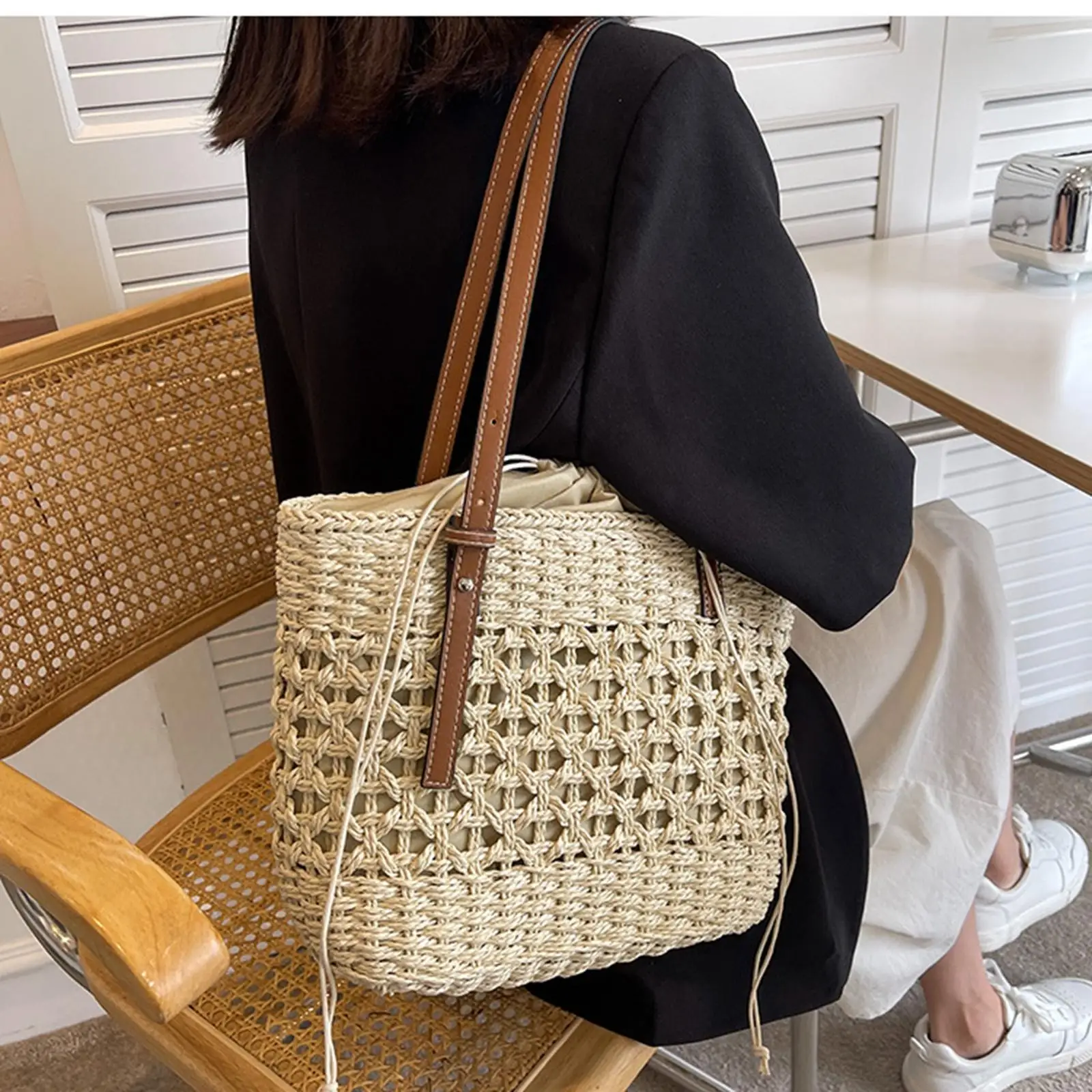 Straw Handbag Summer Tote Casual Bucket Vacation Purse Women Woven Bag Pouch