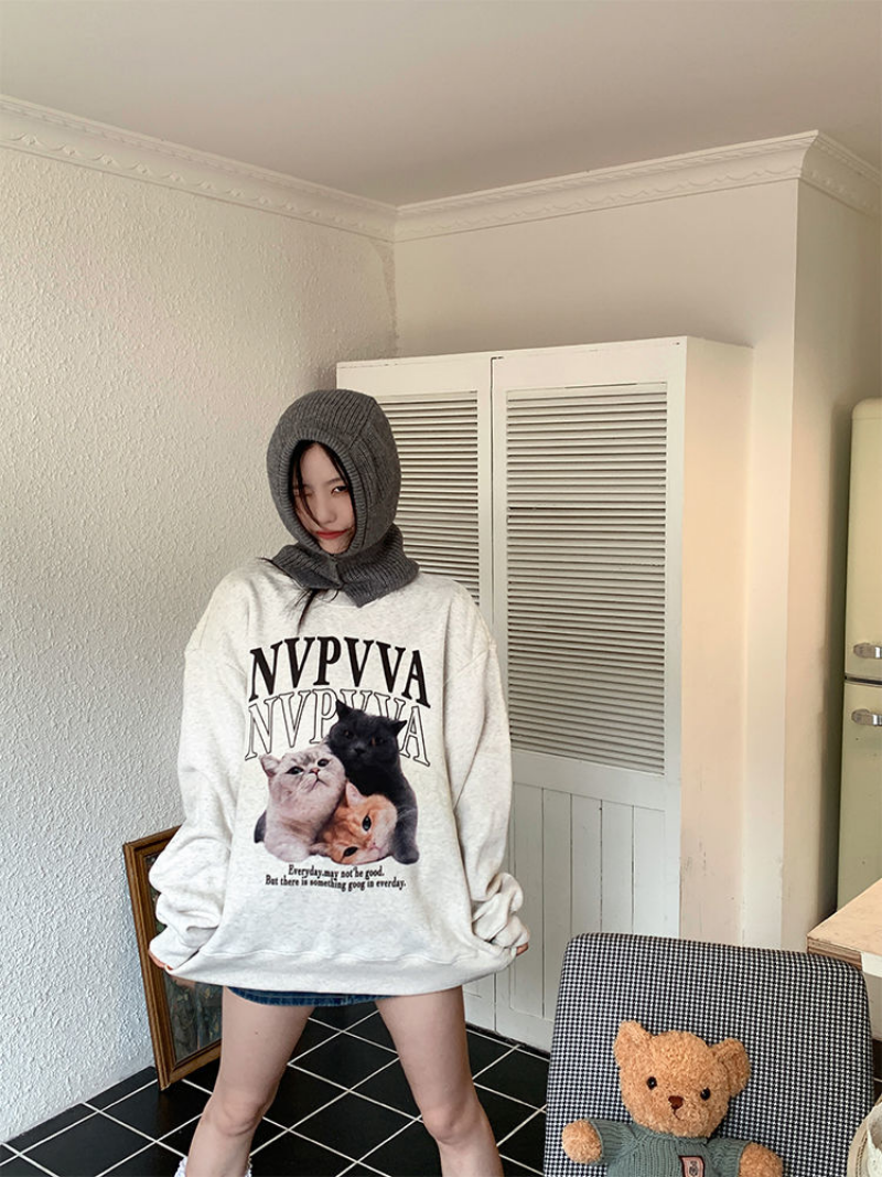 Cat Kawaii Graphic Pullover Image 2