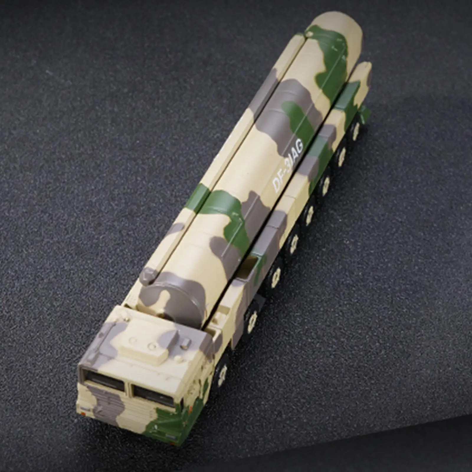 Simulation 1/100 Scale DF -31 Nuclear Missile Vehicle for Desktop Ornaments