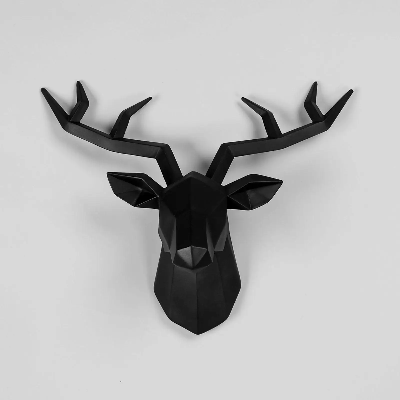 Resin Deer Head Sculpture Animal Statue Figurines Wall Mount Creative Artwork Antlers Statuette for Home Bedroom Bar Gift Decors