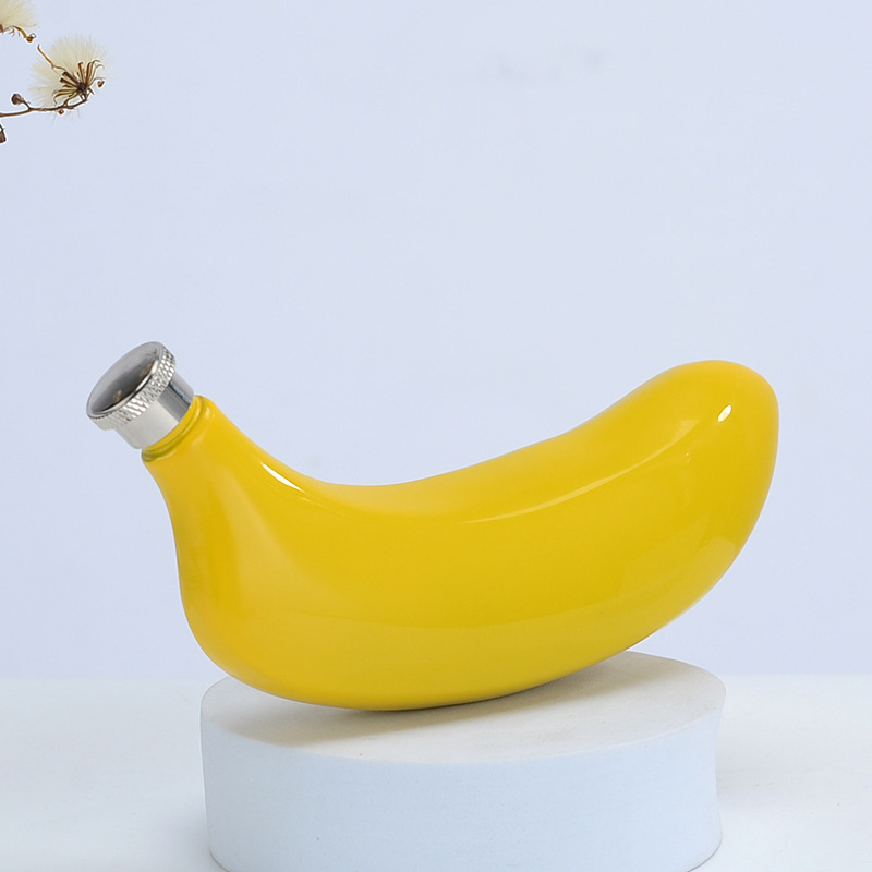 Description Picture 6 of itemLove Heart Shape Hip Flask 4-5oz Red Heart Design Banana Hip Flask Lips Shape Creative Small Flagon