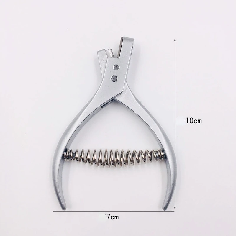 Description Picture 4 of itemTailors Designer Garment Pattern Notcher Paper Punch Sewing Pliers Punch Marker Pattern Hole Notches Punch Tool 1Pc