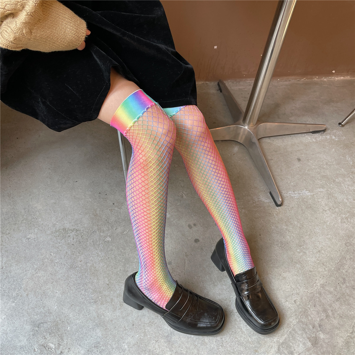 Frauen Sexy Lange Fishnet Regenbogen Farbe Strümpfe Damen Einzigartige Neue Design Über Das Knie Oberschenkel Hohe Socken Medias JK Mesh Strümpfe – Detail 1