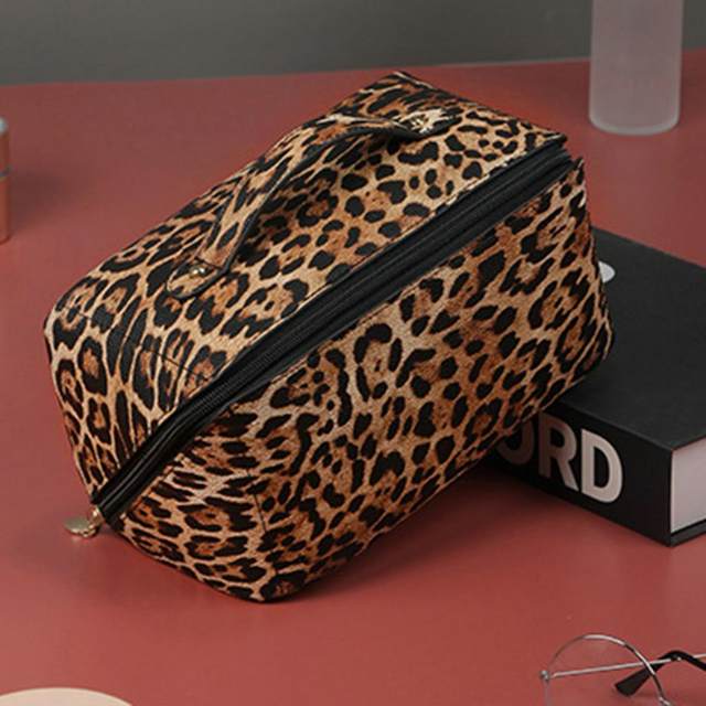 Leopard Print Makeup Bag Cosmetic Bag For Women,large Capacity Canvas  Makeup Bags Travel Toiletry Bag Accessories Organizer-white