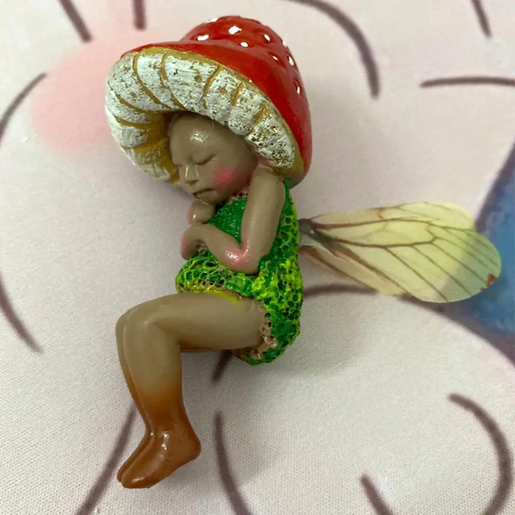 Mushroom Fairy Figurines Fly Wing Fairy Garden Micro Landscape Resin Craft Creative Scene Decoration Ornaments