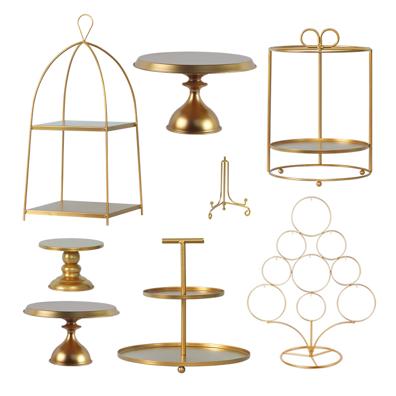 Description Picture 6 of itemEuropean Style Gold Light Luxury Dessert Table Ornament Set Wedding Decoration Props Dessert Cake Plate Macaroon Display Stand